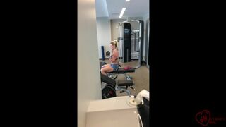 Sydney's Sneaky Hotel Workout